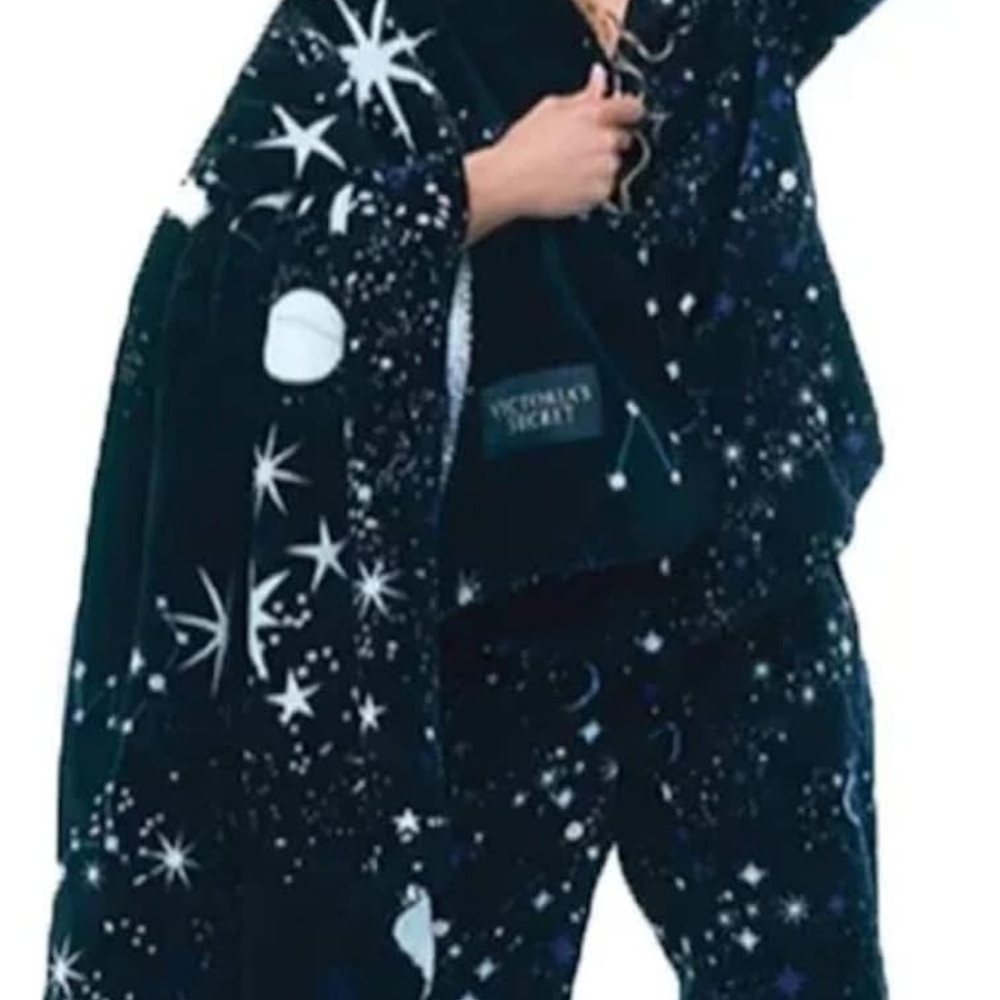 Victoria's Secret Black and Blue Celestial Blanket